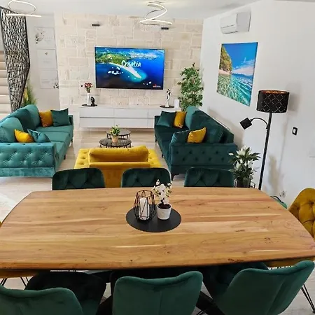 Family Friendly House With A Swimming Pool Dicmo, Zagora - 23249