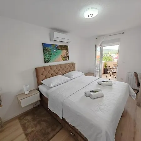 Family Friendly House With A Swimming Pool Dicmo, Zagora - 23249 Holiday home Dicmo