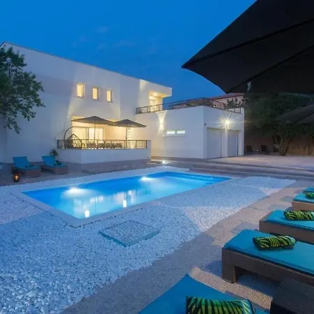 Holiday home Family Friendly House With A Swimming Pool Dicmo, Zagora - 23249