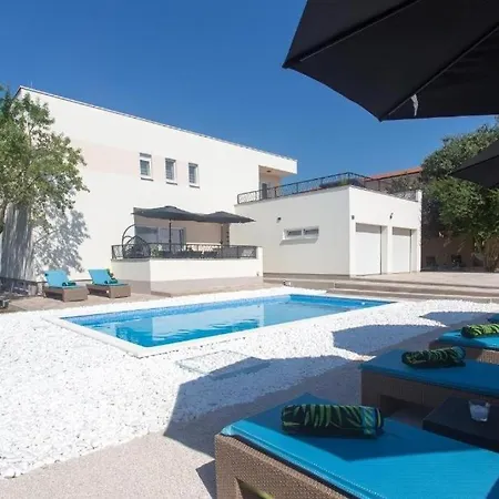 Family Friendly House With A Swimming Pool Dicmo, Zagora - 23249 * Dicmo