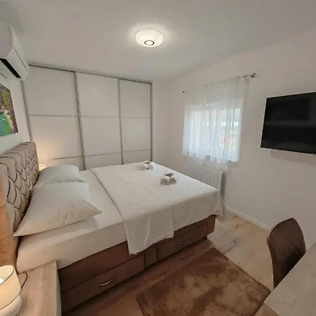 Holiday home Family Friendly House With A Swimming Pool Dicmo, Zagora - 23249 Dicmo