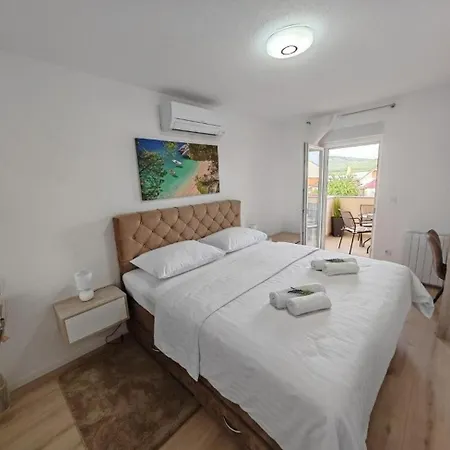 Family Friendly House With A Swimming Pool Dicmo, Zagora - 23249 Holiday home *