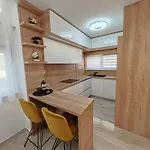 וילה Luxury With A Swimming Pool Dicmo, Zagora - 23249 *